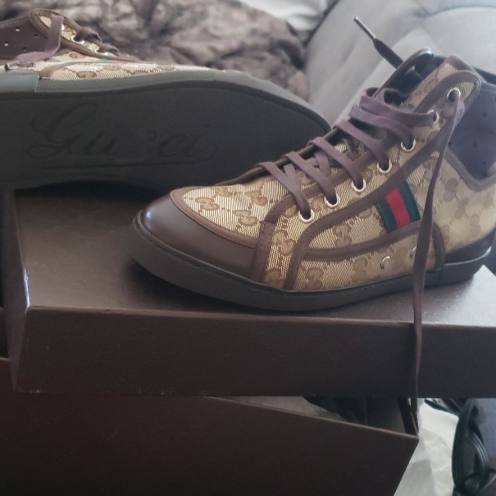 Gucci  shoes